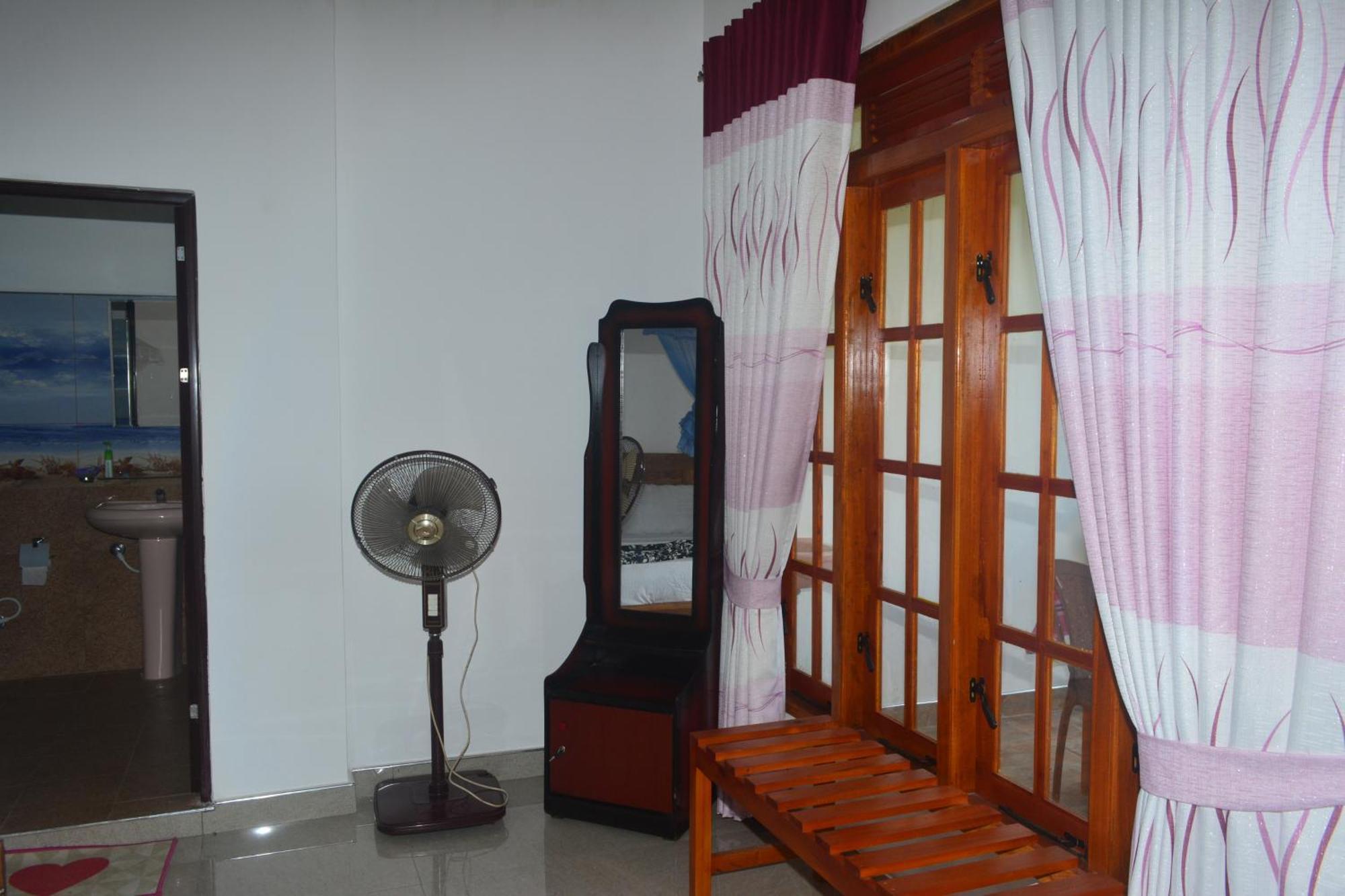 Racy Nature Cottage Ella Ngoại thất bức ảnh